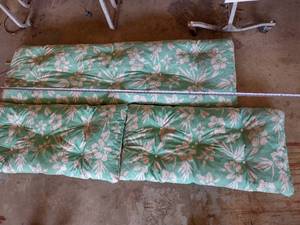 lot 32 image: Outdoor Furniture Cushions