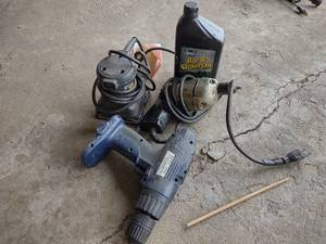 lot 37 image: Drills, Sander and Bar Oil