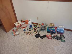 lot 62 image: Misc. Toys