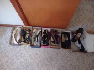 lot 71 image: Shoes Various Sizes