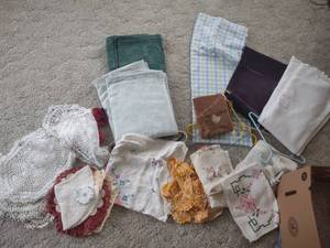 lot 77 image: Dish Towels and Doilies
