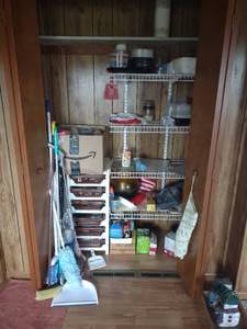 lot 92 image: Contents of Closet