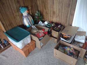 lot 93 image: Holiday Decor in Corner