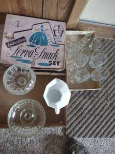 lot 100 image: Vintage Glass Serving Set, Other Glassware