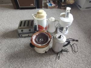 lot 110 image: Small Kitchen Appliances Coffee Maker, Toaster, Crock Pot