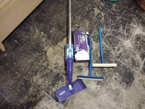 lot 135 image: Swiffer WetJet