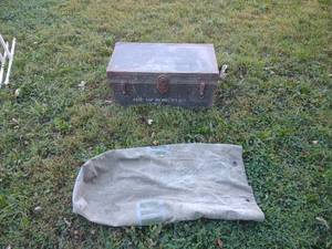 lot 177 image: Vintage Military Foot Locker and Canvas Bag