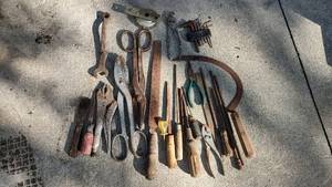 lot 195 image: Vintage Tools Files, Snips and More