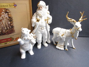 Grandeur Noel St Nick, Reindeer