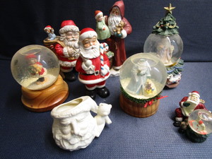 Snow Globes, Vintage Bank