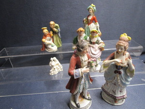Figures Goebel, Occupied Japan