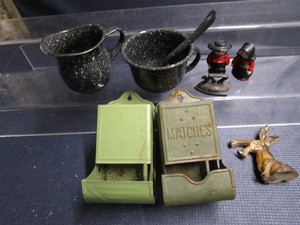 Vintage Kitchenwares