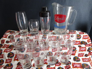 Schlitz, Schmidt, Glasses
