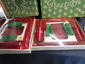 Vintage Holiday Serving Set