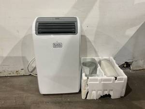 lot 206 image: BLACKDECKER Air Conditioner, 14,000 BTU - White