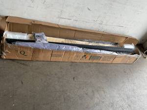 lot 112 image: ZINUS 7.5 inch Queen Size Metal Box Spring with Wood Slats