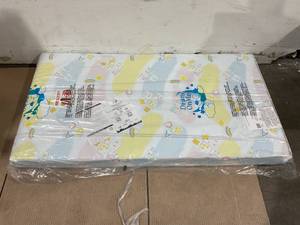 lot 226 image: Dream On Me Fleur 5 Fiber Standard Crib & Toddler Mattress