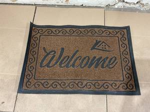 lot 230 image: Yimobra Welcome Front Door Mat - Coffee