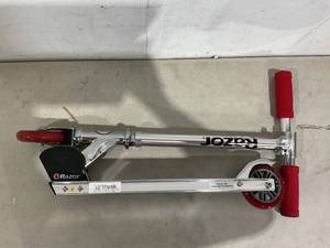lot 359 image: Razor Red A Kick Scooter
