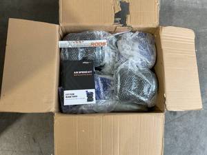lot 14 image: maXpeedingrods 5000 lbs Rear Air Suspension Bags Kit