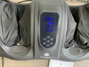 lot 18 image: Expansion Wellness Shiatsu Foot Massager Machine with Heat & Vibration WRemote Control (Black)
