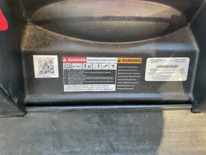 lot 32 image: Murray 21 in. 140 cc Briggs and Stratton Walk Behind Gas Push Lawn Mower with Height Adjustment and Prime N Pull Start