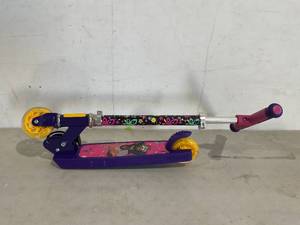 lot 155 image: Jetson Disney Encanto 2-Wheel Kids Kick Scooter - PurpleYellow