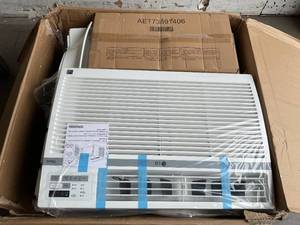 lot 84 image: LG 18,000 BTU Smart Wi-Fi Enabled Window Air Conditioner