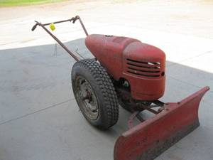 lot 6 image: David Bradley walk behind tractor with blade