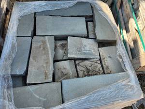 lot 85 image: Lot of (1 Pallet) Blue Stone Pavers 80-sq.ft.