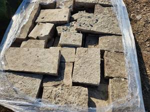 lot 87 image: Lot of (1 Pallet) Fon Du Lac Wallstone 50-sq.ft.