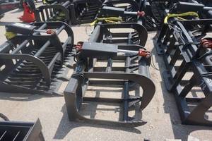 Brand New Made In America Universal Mount Bobcat Skid Loader Skid Steer 68 Root Grapple Bucket