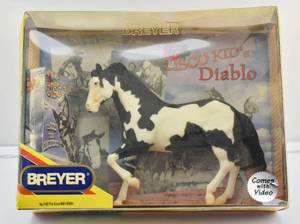 lot 99 image: Vintage Breyer Horse The Cisco Kids Diablo No. 1152 with VHS Tape, Original Box