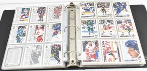 lot 82 image: Binder of Parkhurst 92-93 French Edition NHL Hockey Trading Cards (Complete Set)