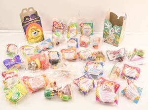 lot 111 image: Group of 25 McDonalds Happy Meal Toys, BeetleBorgs, Transformers, Marvel Super Heroes, Etc.