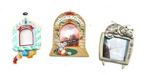 lot 139 image: 8 Hallmark Keepsake Cat Ornaments w Original Boxes
