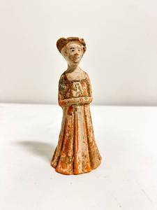 lot 95 image: Antique Chinese Tomb Figure of a Woman From the Court