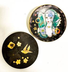 lot 133 image: Two Dishes, 1 Enameled European and 1 Asian