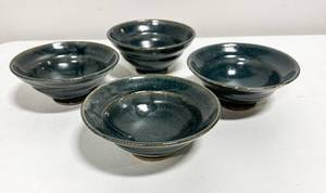 lot 137 image: Shirley Johnson - 4 Studio Pottery Bowls