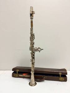 lot 159 image: The Regent - Ohio Band Instrument Co - Silver Plated Metal Clarinet & Mouthpiece