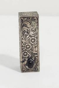 lot 66 image: 800 Silver Lipstick Case and Compact