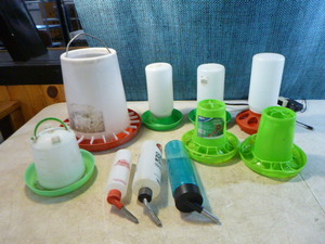 lot 16 image: Chicken Feeders