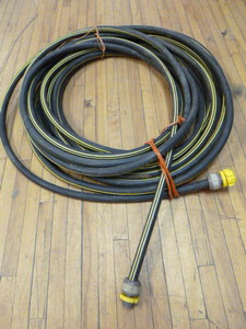 lot 25 image: Hose