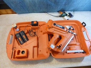 lot 43 image: Paslode Impulse Cordless Nail Gun