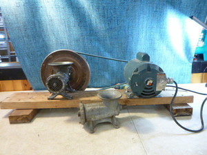 lot 48 image: Handmade Grinder