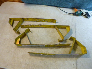 lot 49 image: 4 Roof Jacks