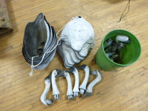 lot 60 image: 15 Geese Decoys
