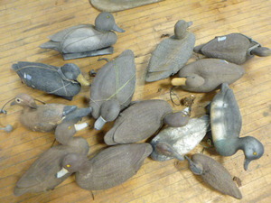 lot 61 image: 13 Duck Decoys