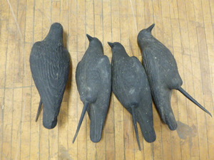 lot 63 image: 4 Crow Decoys