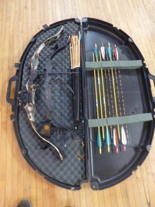 lot 99 image: Golden Eagle Predator Hunting Bow